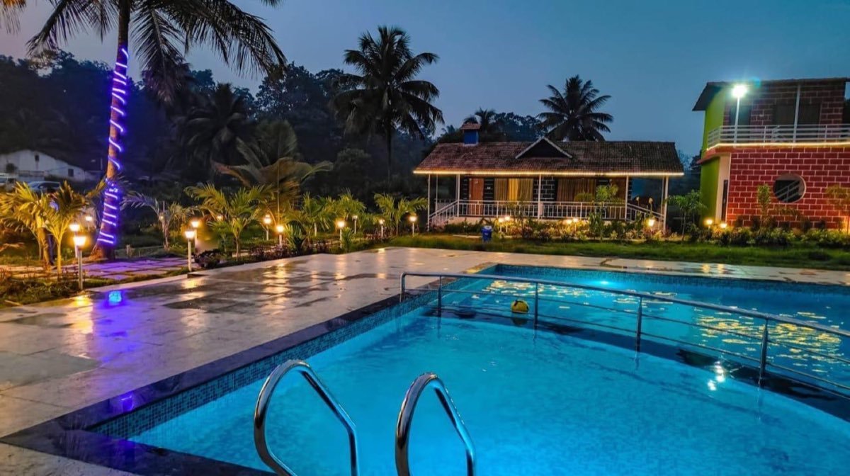Infinity pool overlooking the forest at Eco Green Dandeli